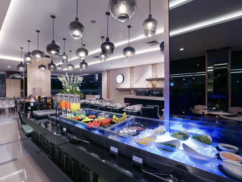 Hotel Neo Malioboro By Aston Yogyakarta Exteriör bild