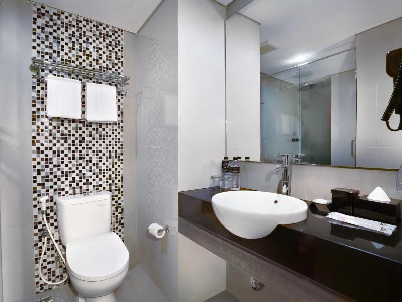 Hotel Neo Malioboro By Aston Yogyakarta Exteriör bild